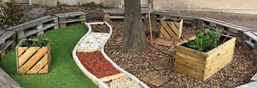 Lire la suite à propos de l’article Le petit jardin sensoriel côté maternelle